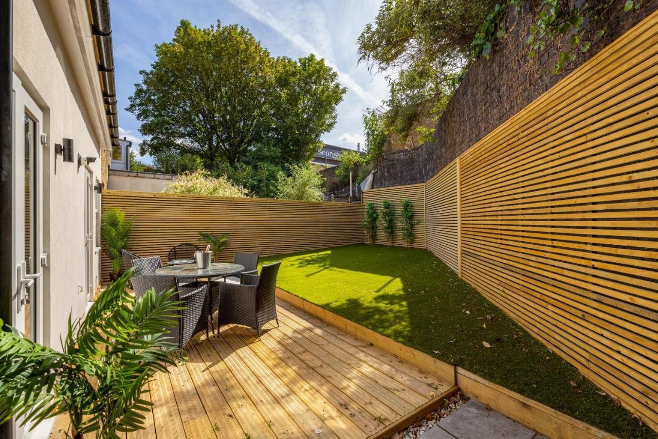 Апартаменти The Battersea Secret - Trendy 3Bdr Flat With Patio Лондон Екстер'єр фото