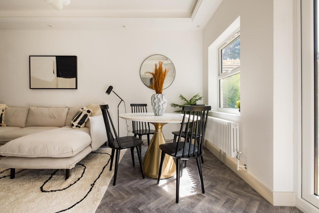 Апартаменти The Battersea Secret - Trendy 3Bdr Flat With Patio Лондон Екстер'єр фото