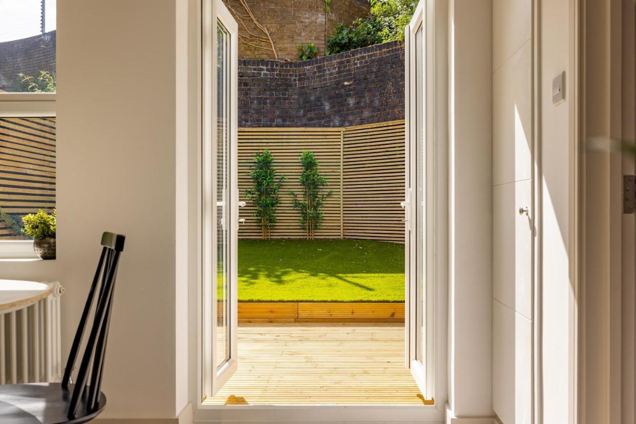 Апартаменти The Battersea Secret - Trendy 3Bdr Flat With Patio Лондон Екстер'єр фото